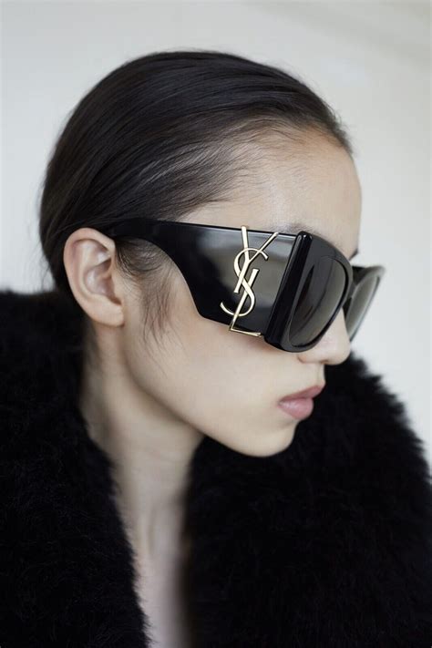 Sunglasses Saint Laurent SL M 91